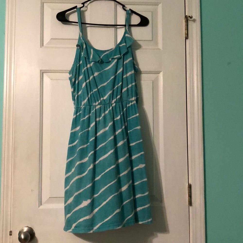 Ruffled dress with adjustable straps